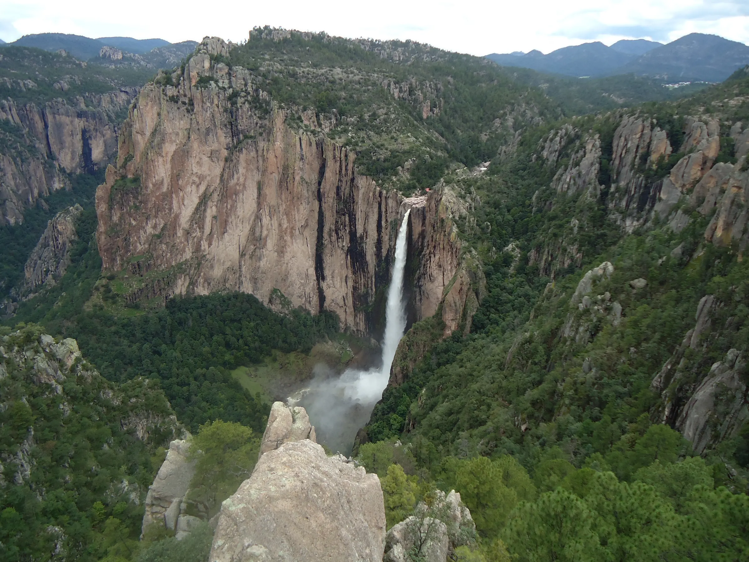 Photographic Tour: Copper Canyon
